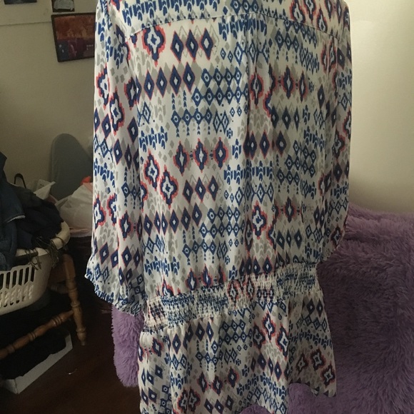 Top - Picture 2 of 3